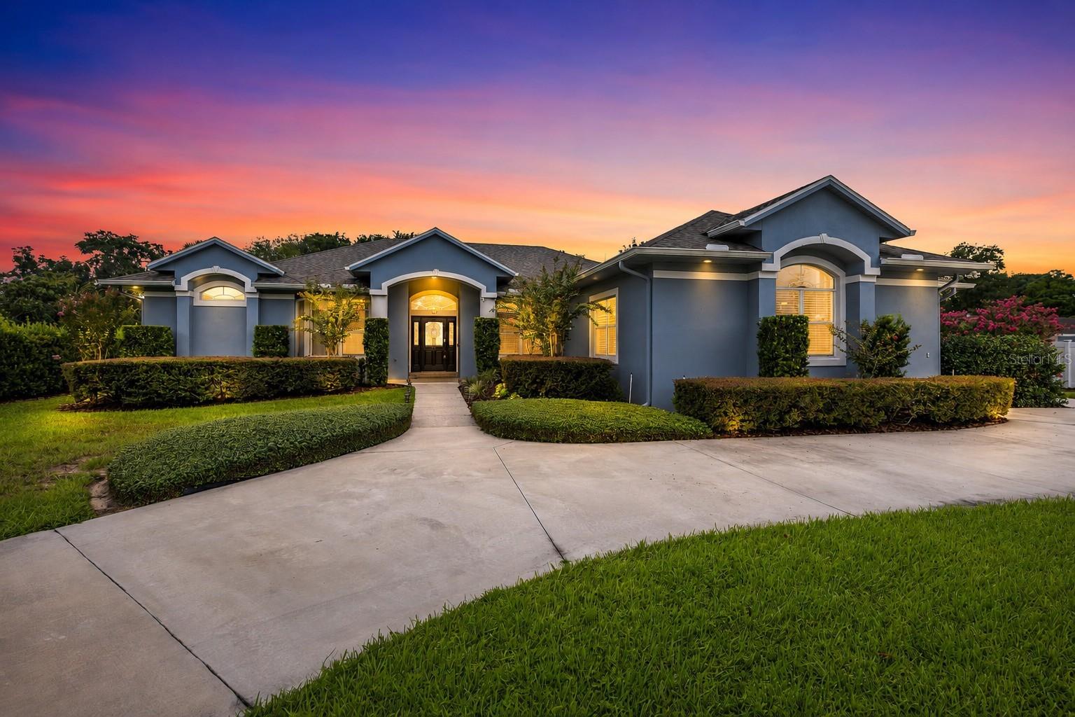113 SANDY OAKS PLACE