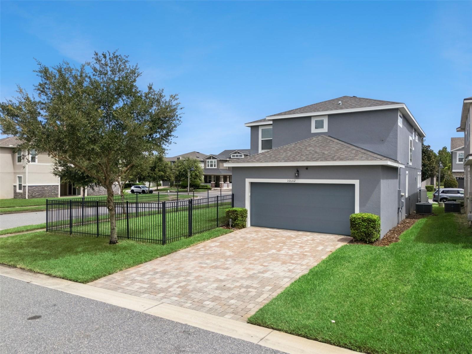 Photo 52