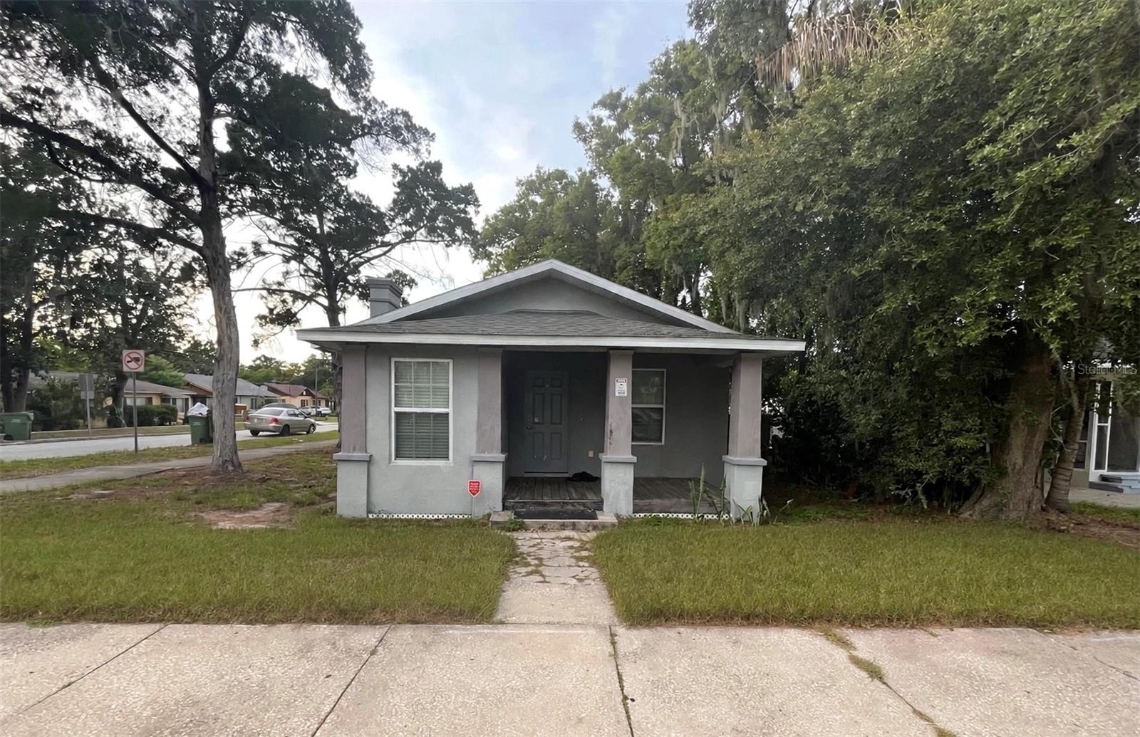 Listing photo 1 for 1712 W Main St