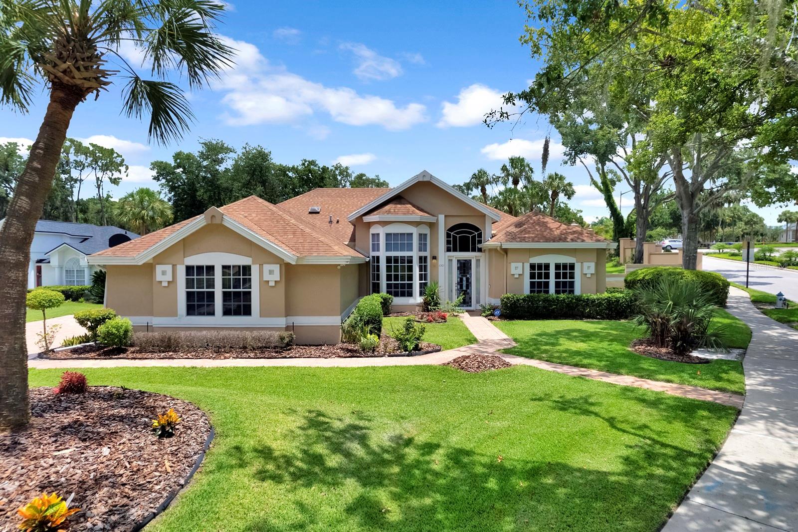 6501 FAIRWAY COVE DRIVE