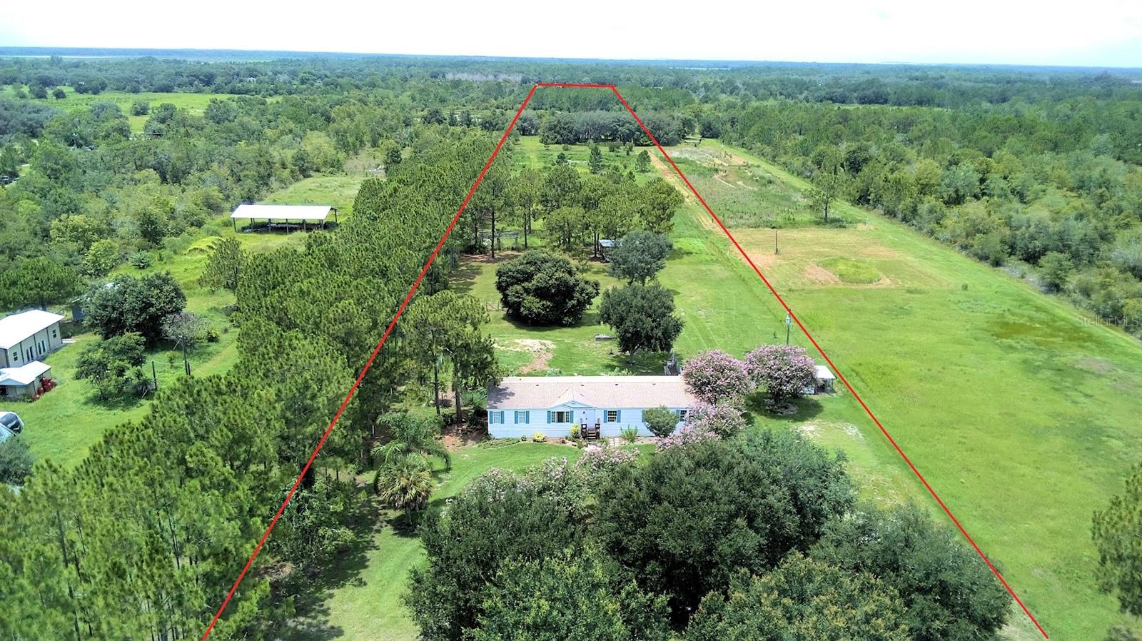Listing photo 1 for 1750 W Frostproof Rd