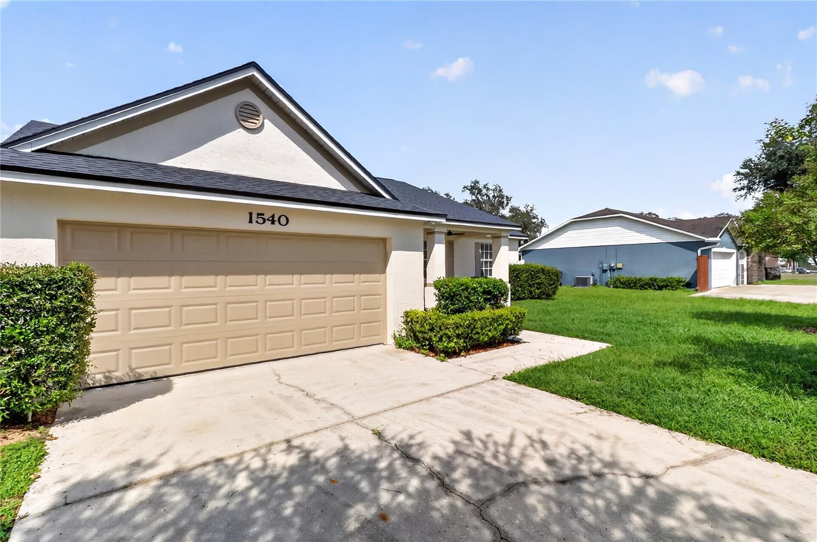 Listing photo 1 for 1540 Watson Oaks Ct