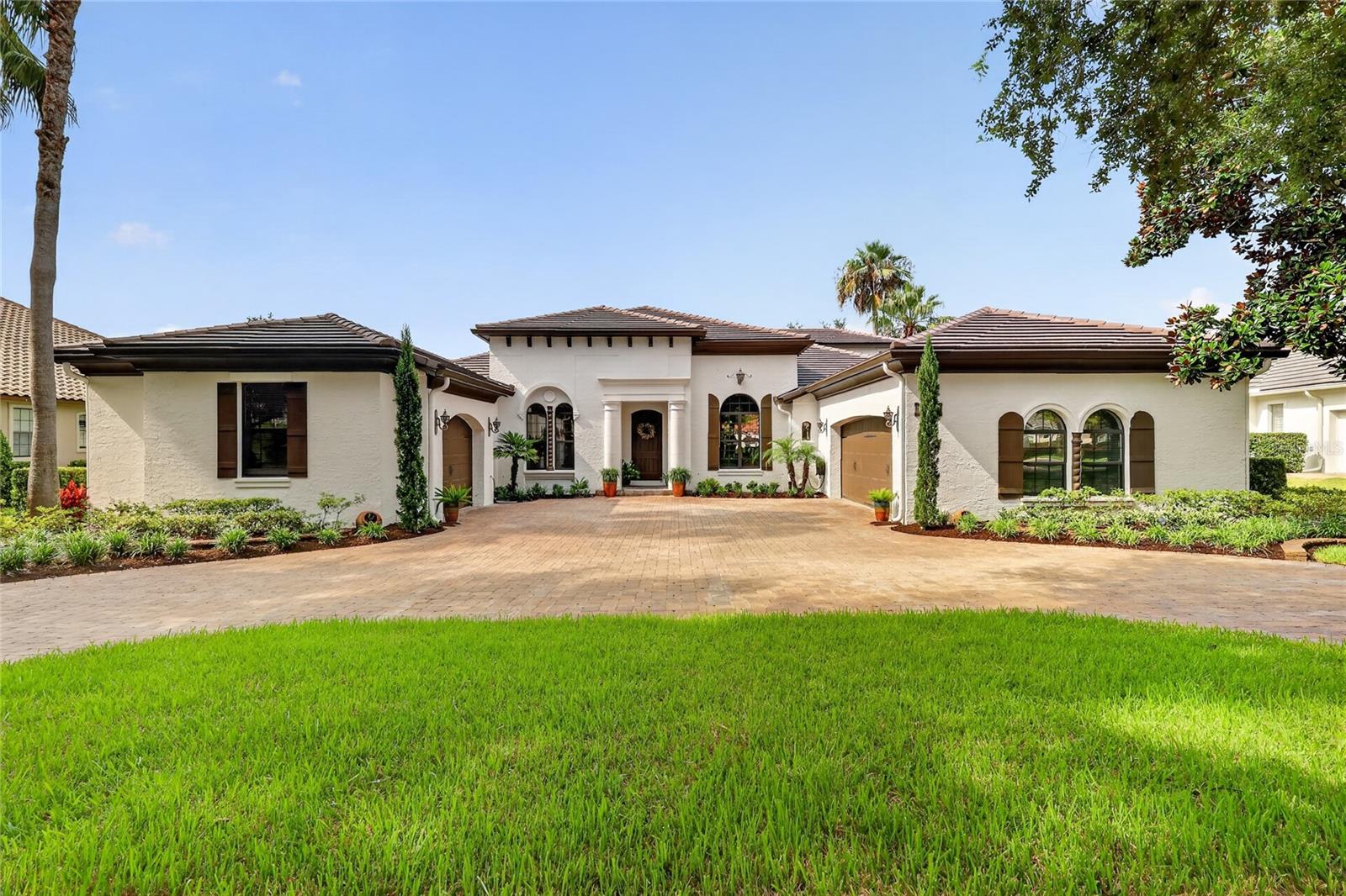 Listing photo 1 for 9620 San Fernando Ct