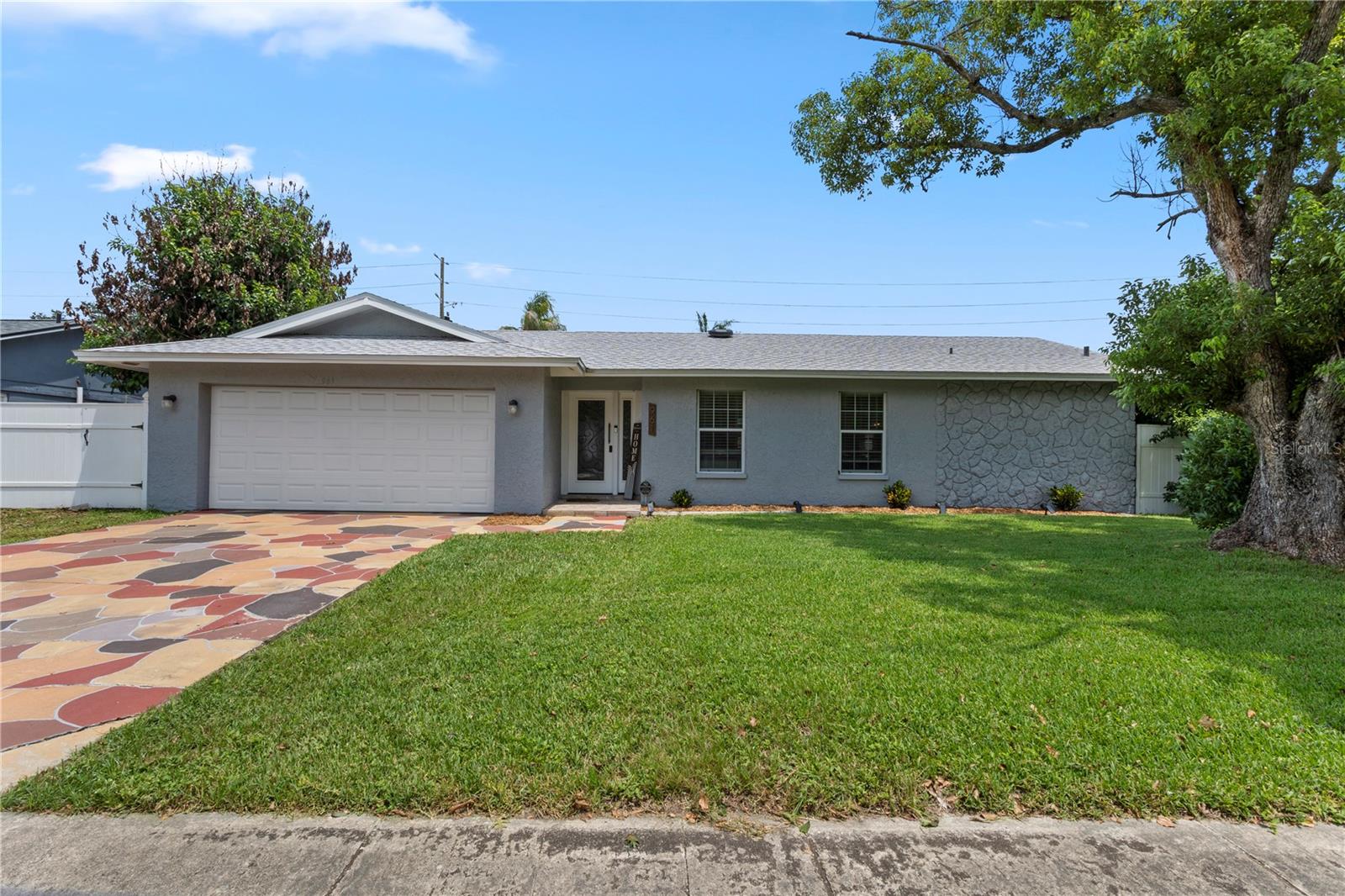 961 APPLE LANE