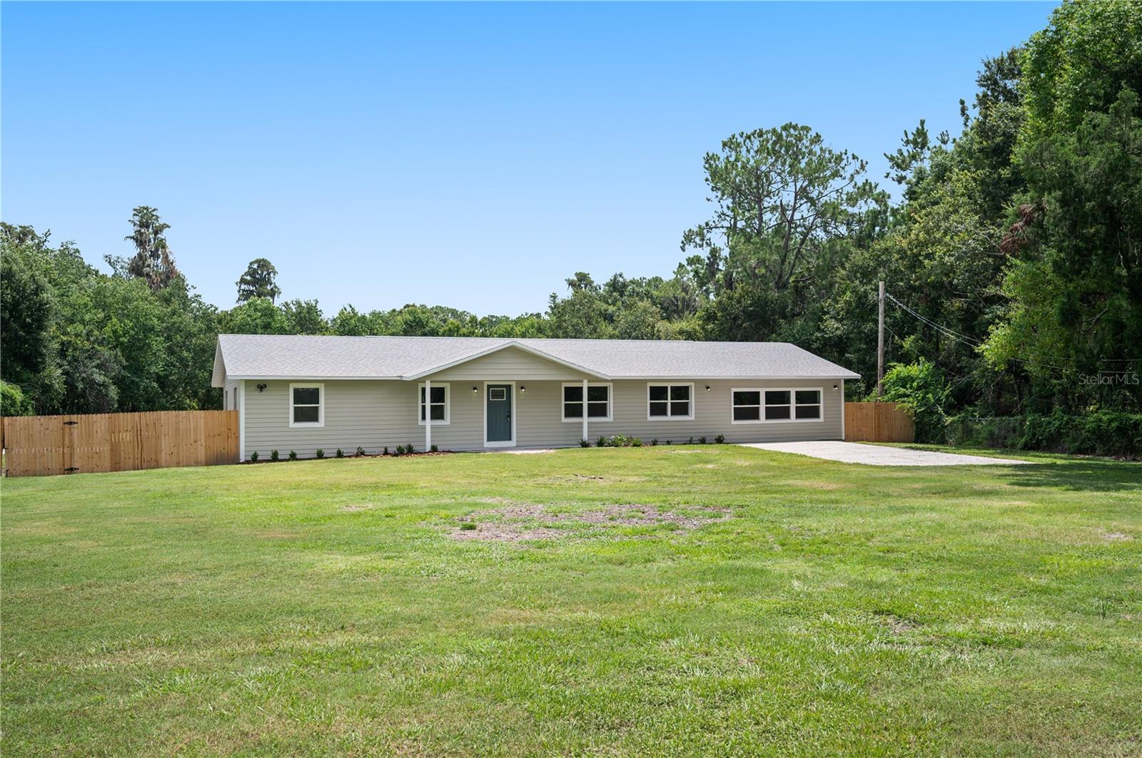 Listing photo 1 for 11033 Sherrouse Rd