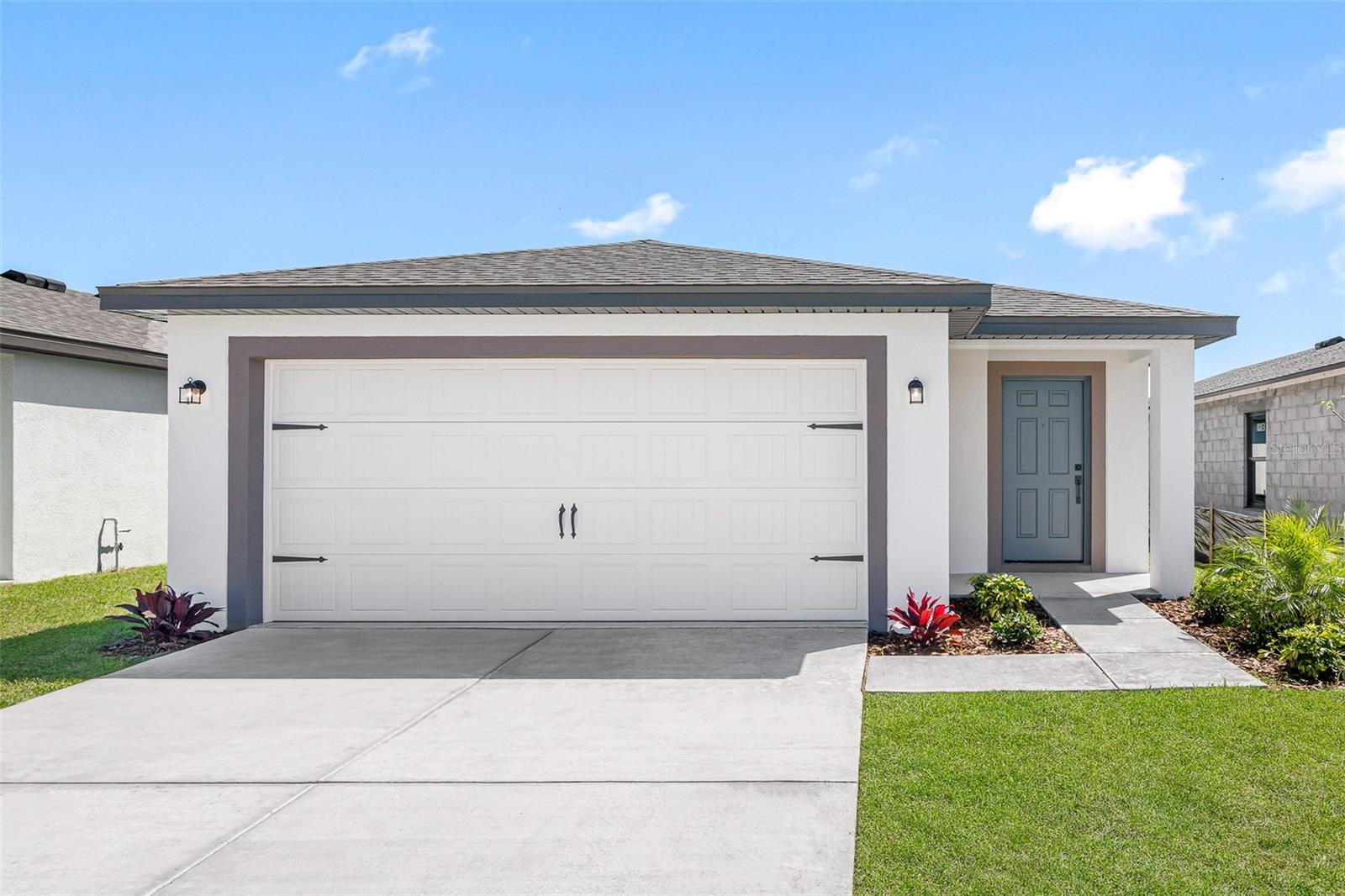 Listing photo 1 for 7154 Canopy Ln