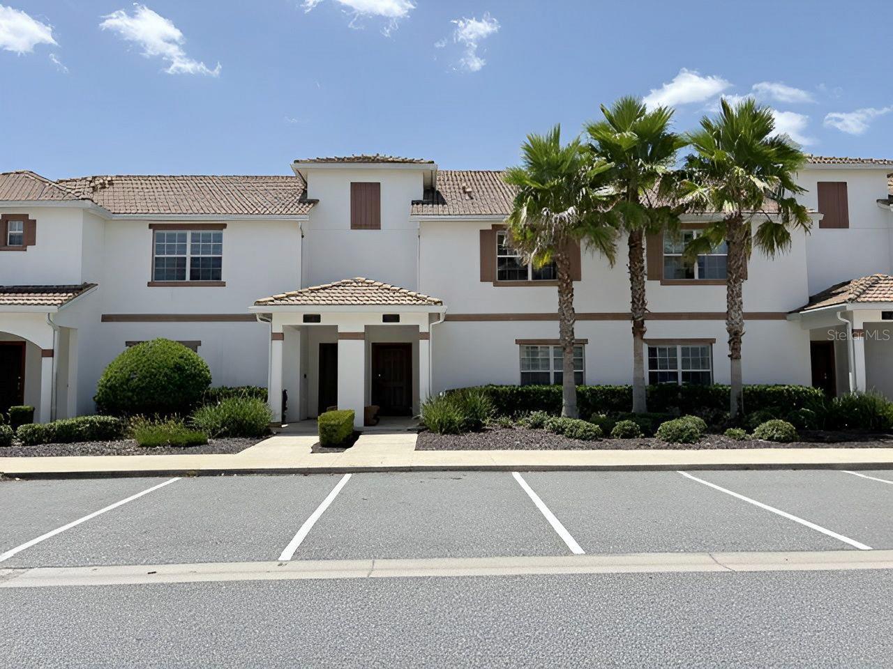1592 MOON VALLEY DRIVE