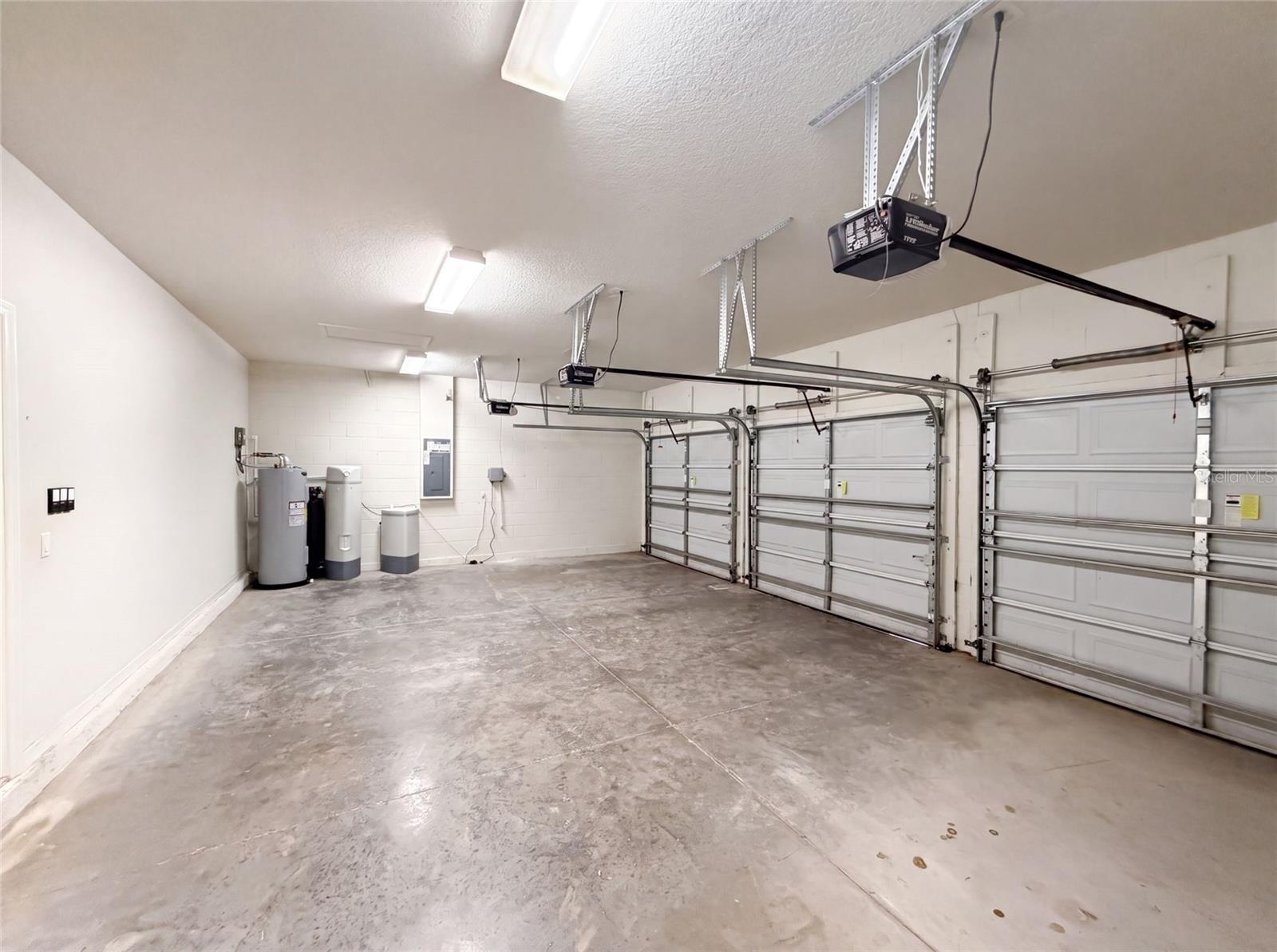 Photo 34