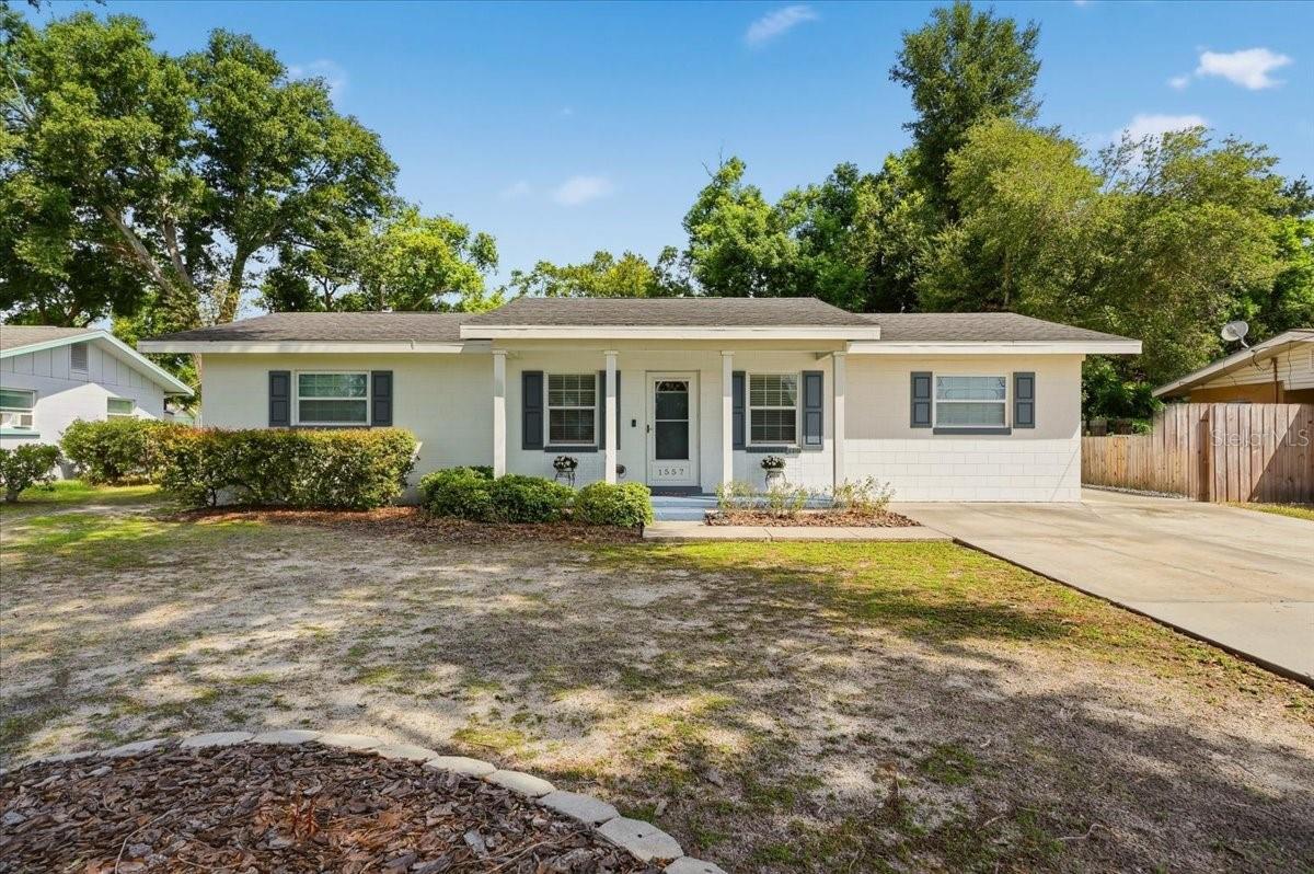 Listing photo 1 for 1557 N Lake Shipp Dr Sw