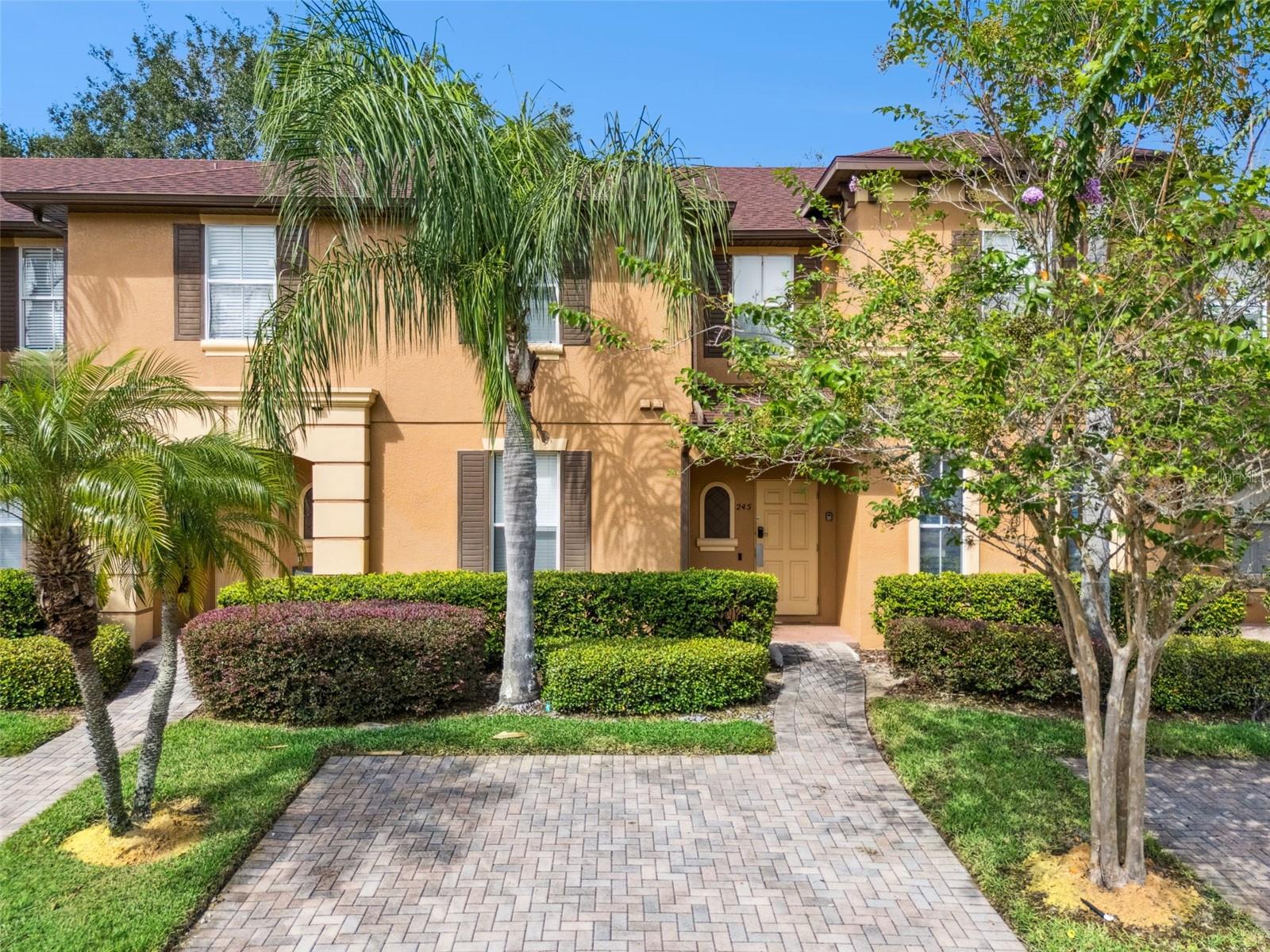 Listing photo 1 for 245 Cambria Ave