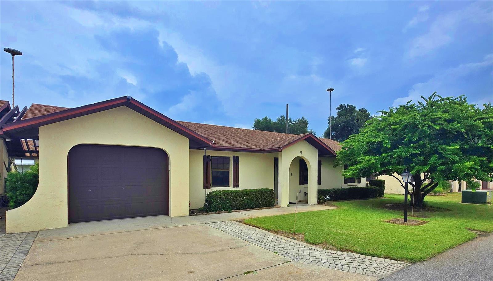 Listing photo for 41 N 20th St #18