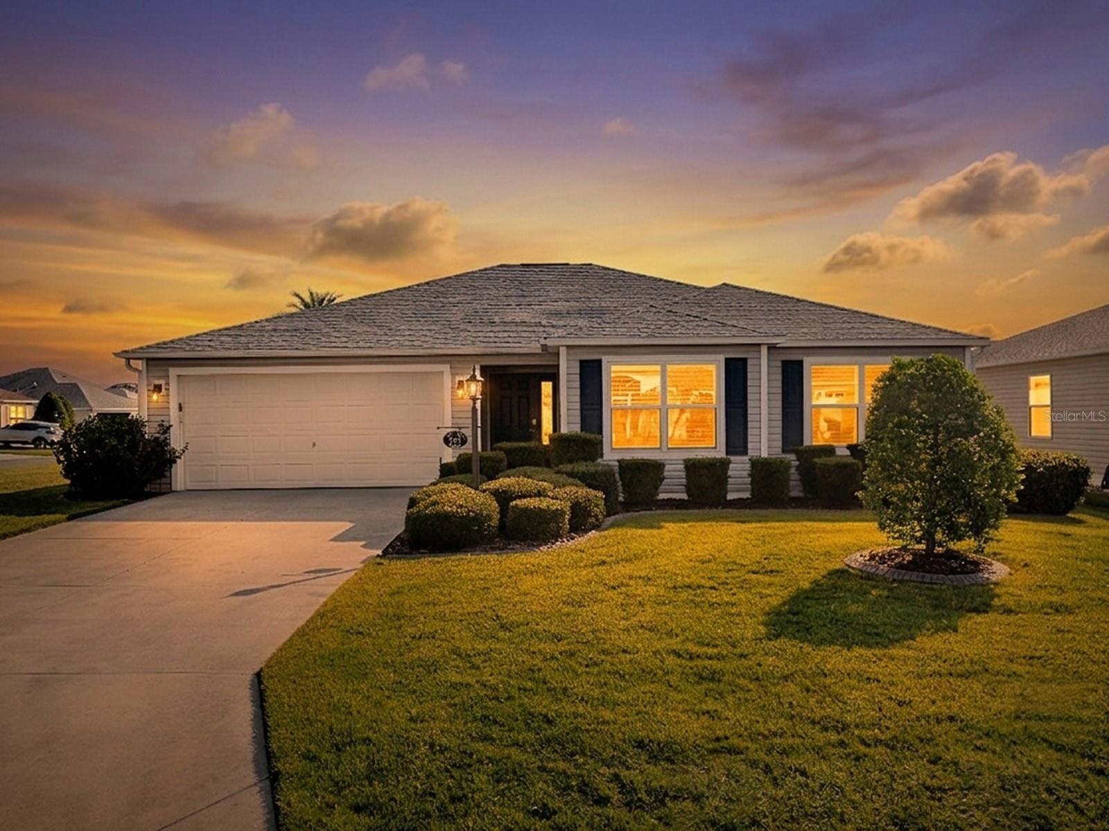 Listing photo 2 for 843 Clifford Ct