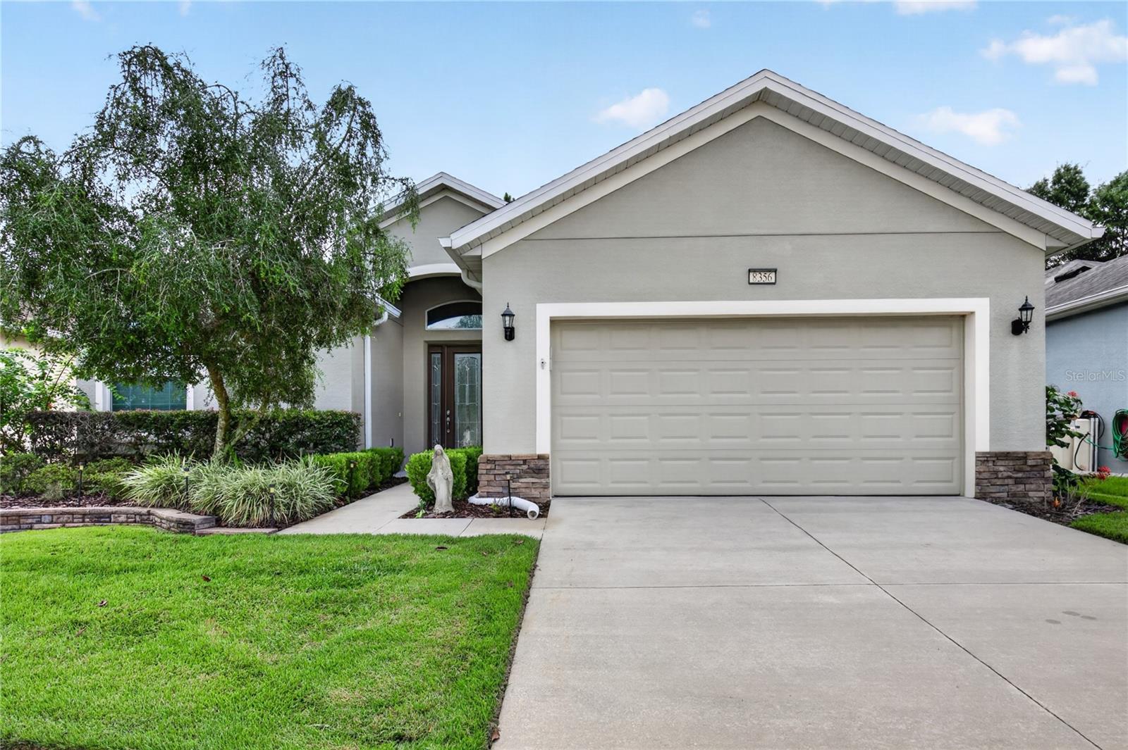 Listing photo 1 for 8356 Bridgeport Bay Cir