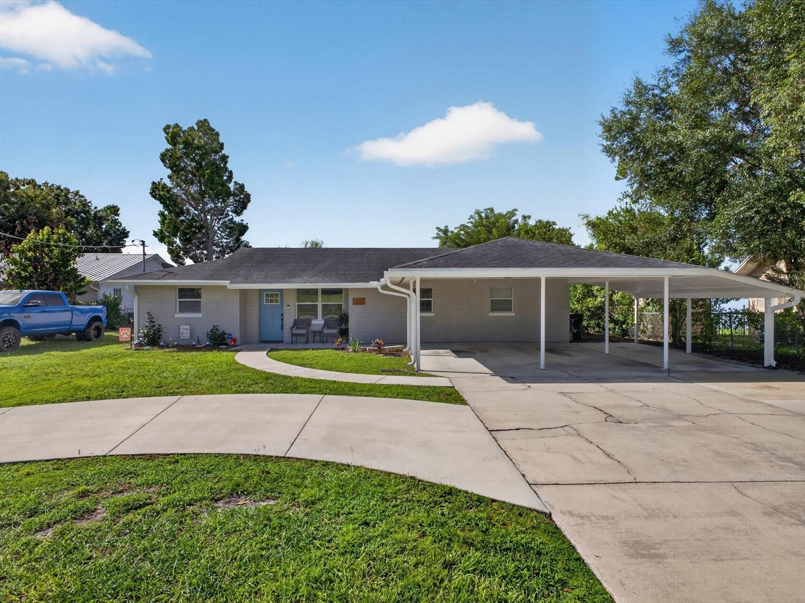 Listing photo 1 for 1380 Eagle Ave E