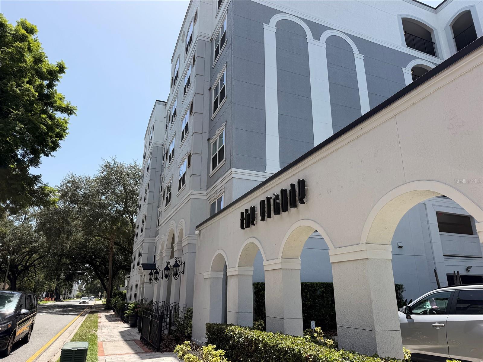 304 E SOUTH STREET Unit 6028