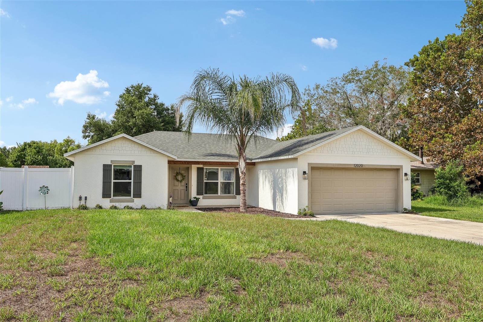 Listing photo 2 for 12020 Virginia Dr