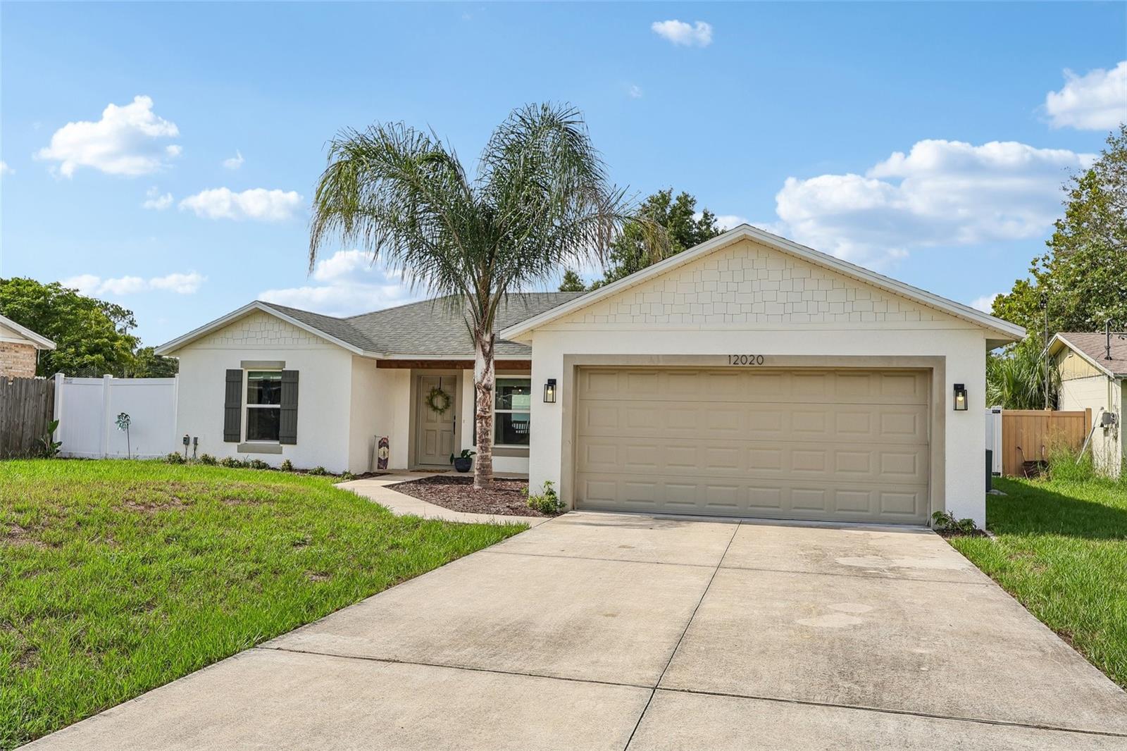 Listing photo 3 for 12020 Virginia Dr