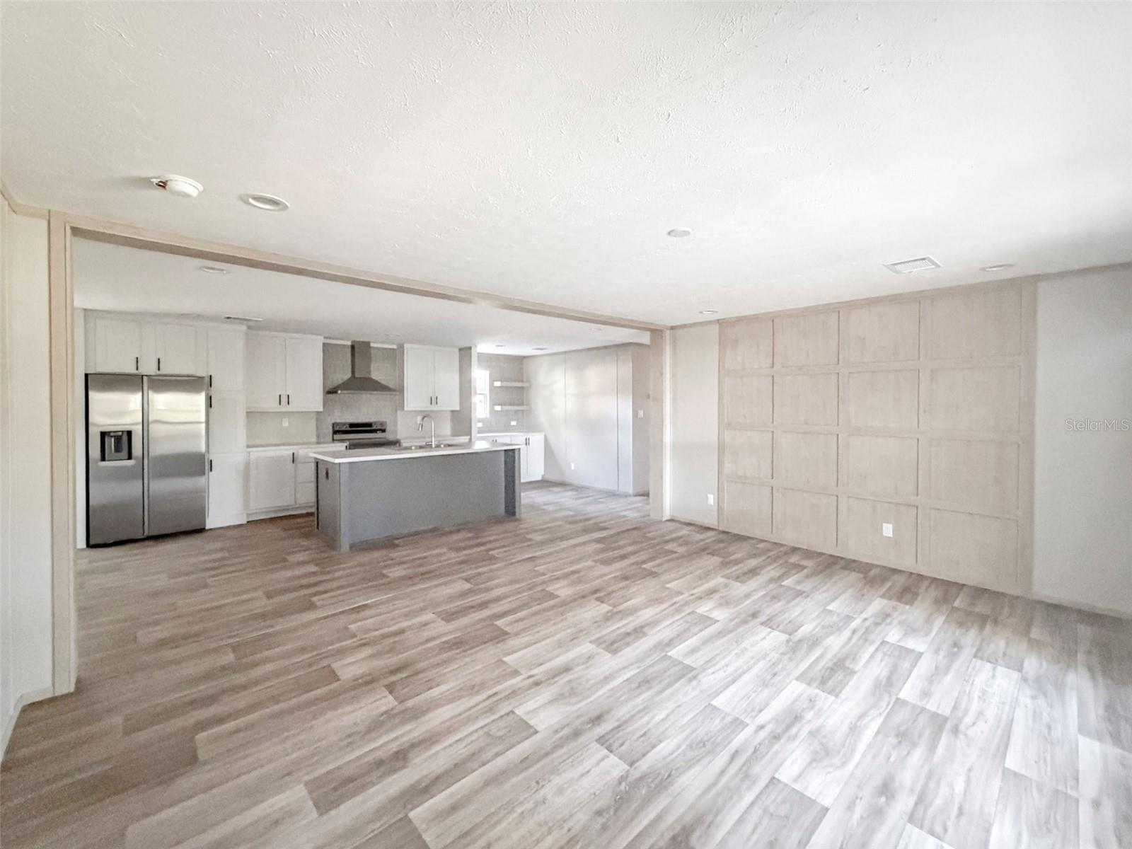 Listing photo 2 for 9906 N Rd 33