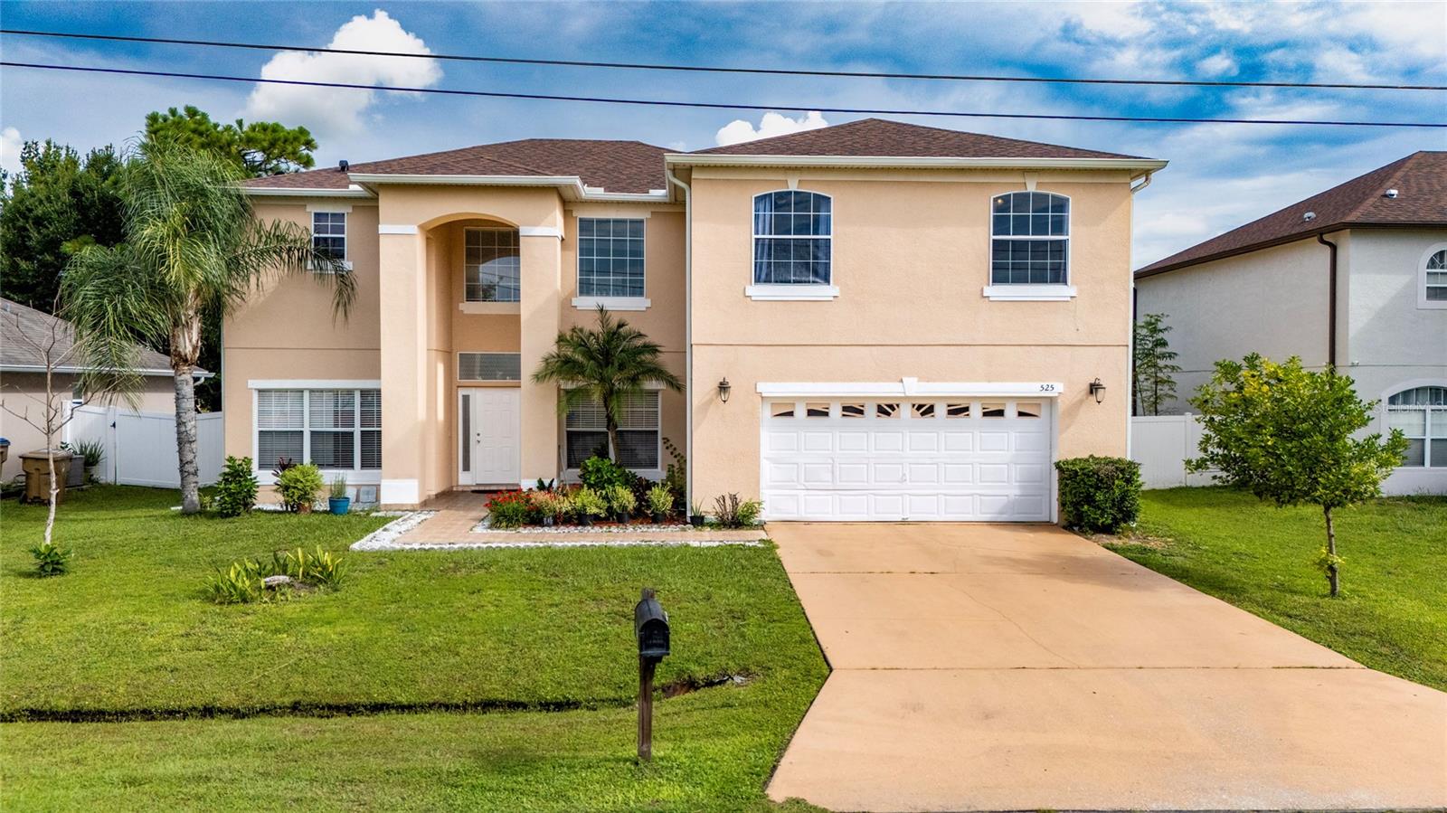 525 VICEROY COURT