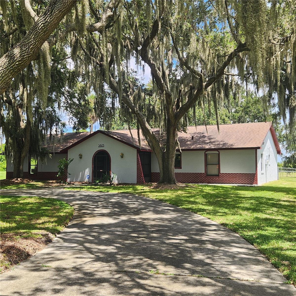 2805 LAKE TOHOPEKALIGA BOULEVARD