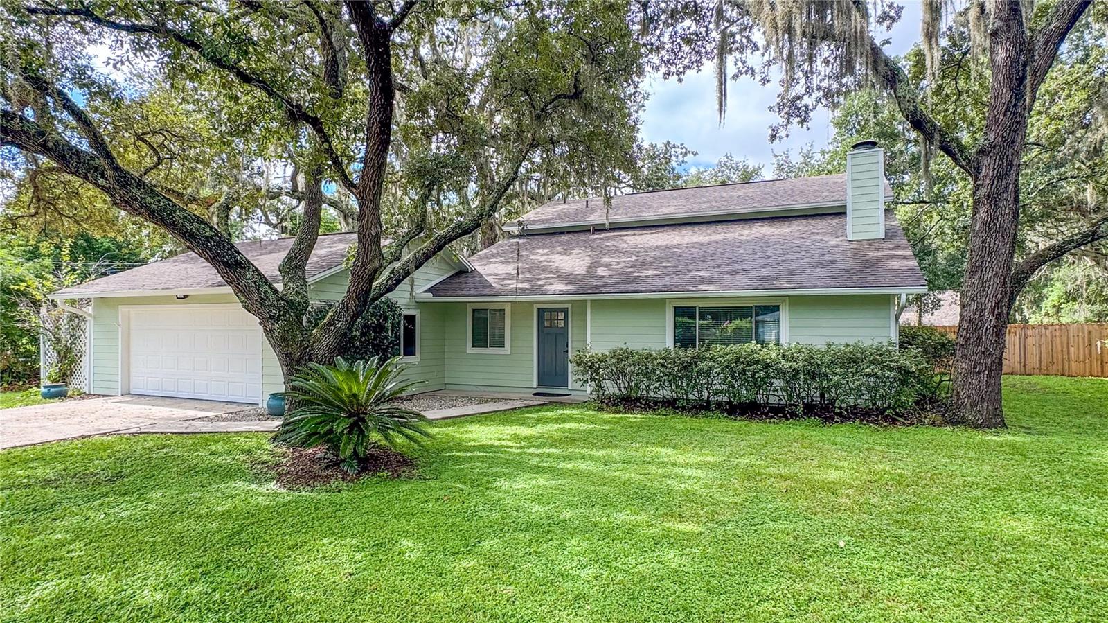 2261 CHARLOTTE DRIVE