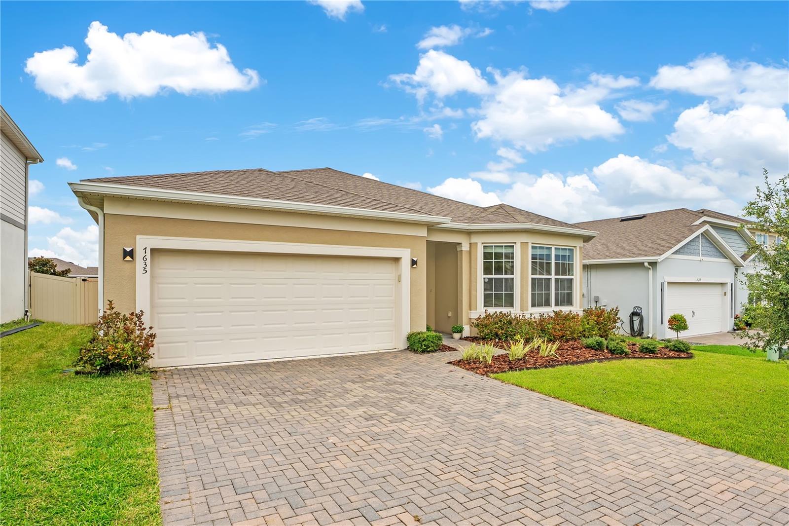 Listing photo 3 for 7635 Taormina Way