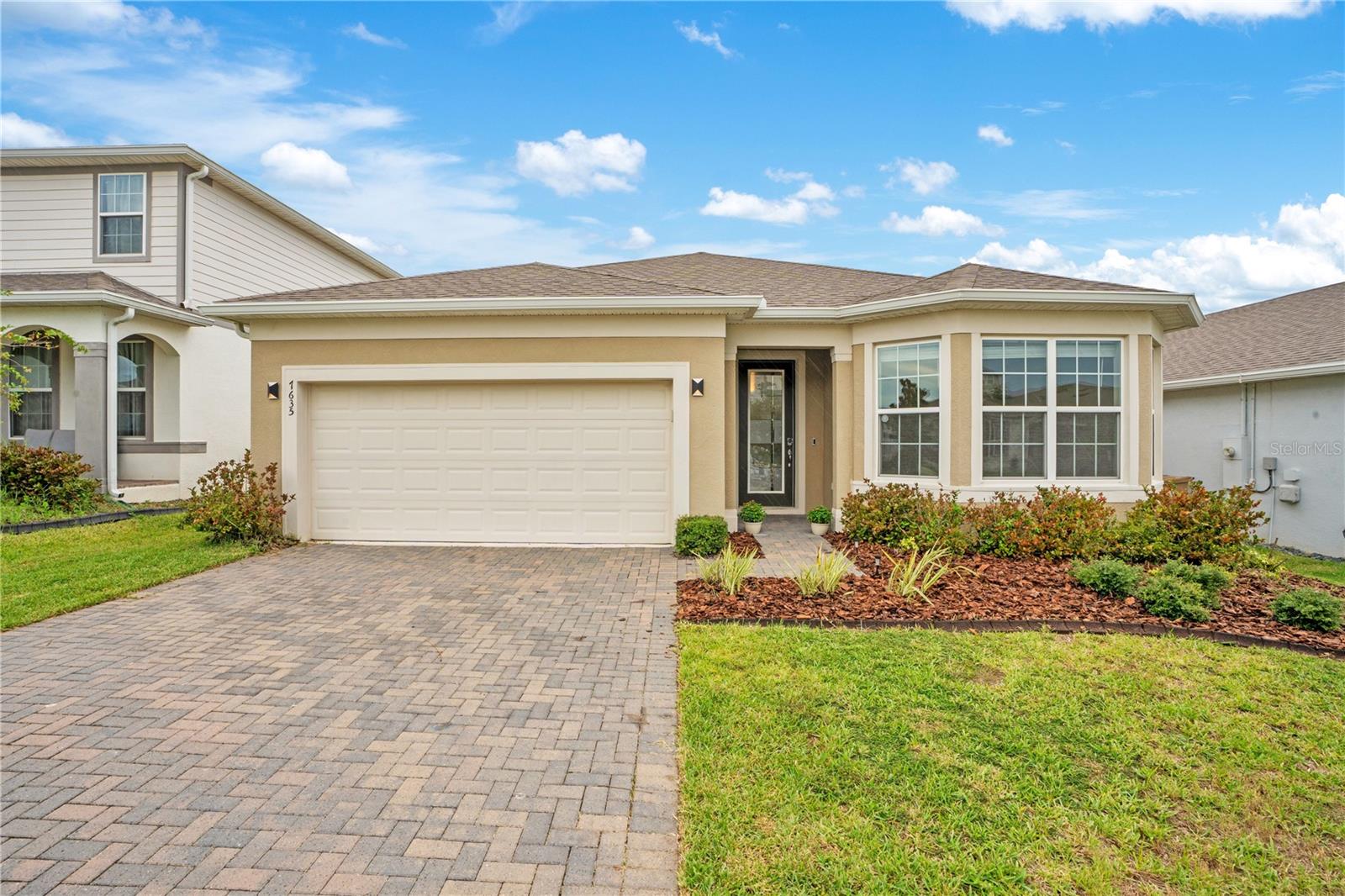 Listing photo 2 for 7635 Taormina Way