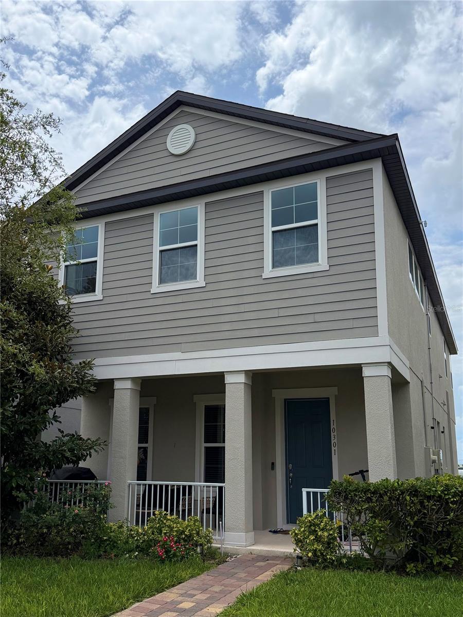 10301 AUSTRINA OAK LOOP
