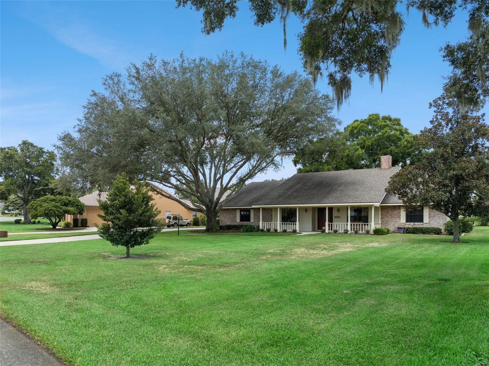 Listing photo 2 for 34035 Park Ln