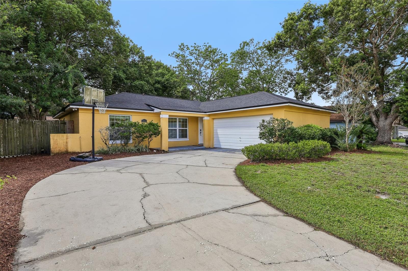 2953 S BERMUDA AVENUE