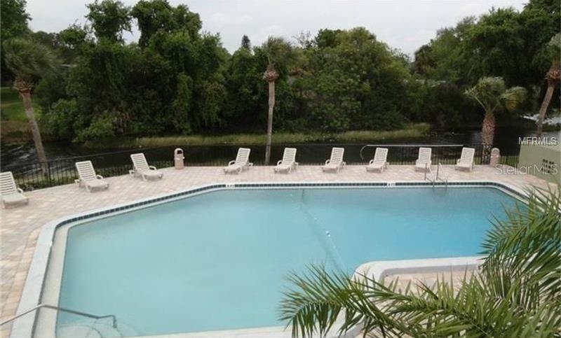 922 LAKE DESTINY ROAD Unit E