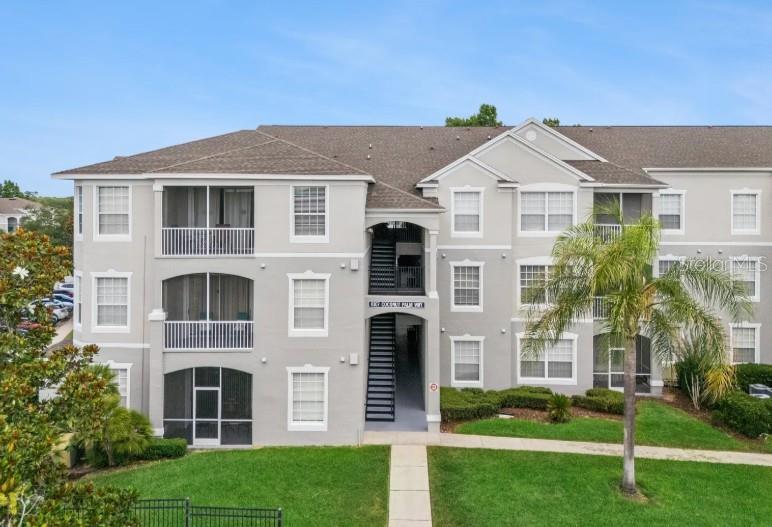 8107 COCONUT PALM WAY Unit 201