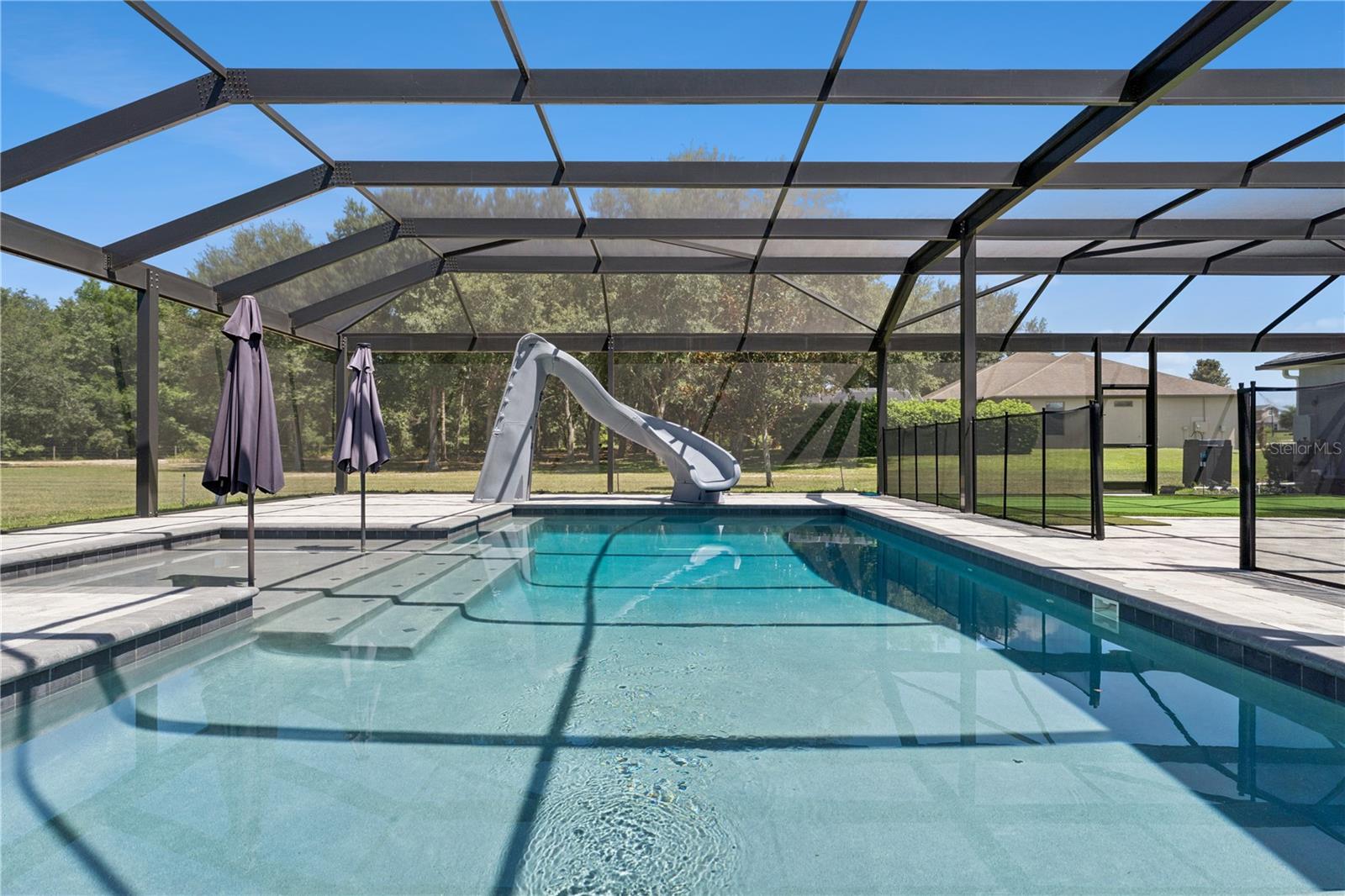 Listing photo 2 for 18145 Great Blue Heron Dr