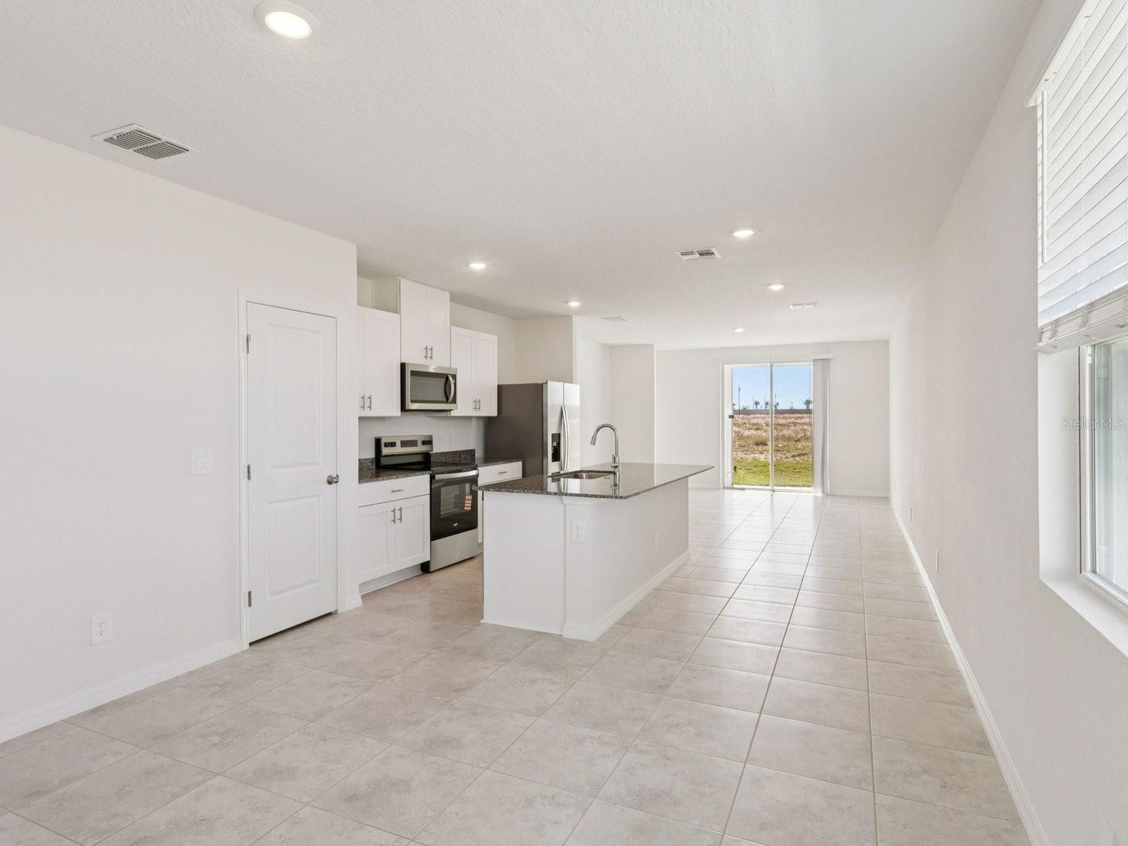 Listing photo 2 for 729 Impala Rd