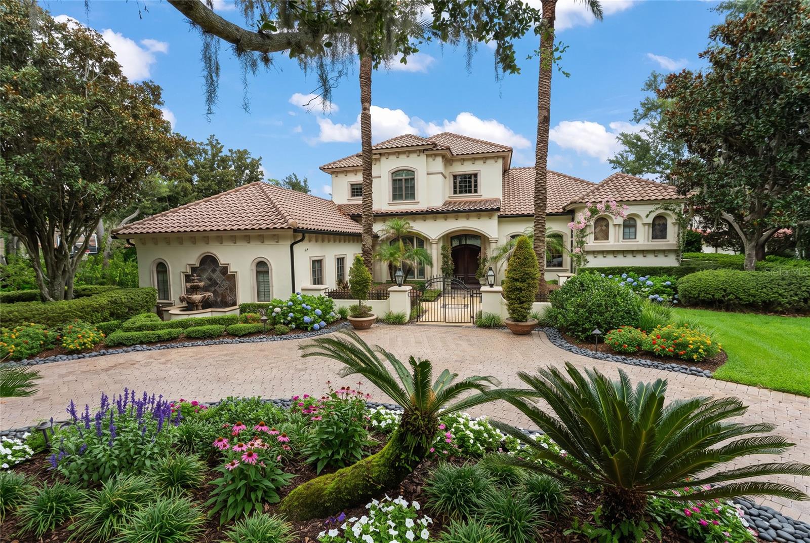 6055 LOUISE COVE DRIVE