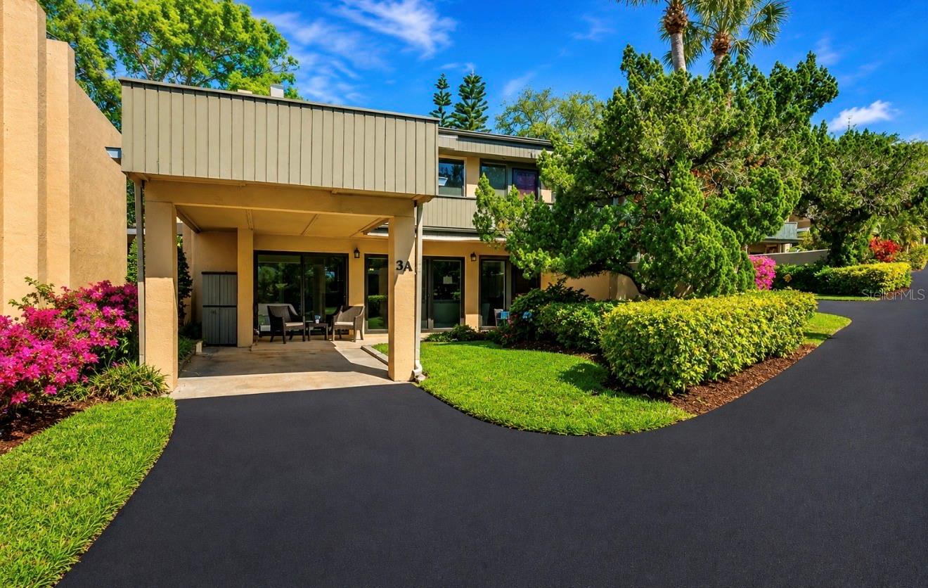 Listing photo 2 for 601 W Old Us Highway 441 #3a
