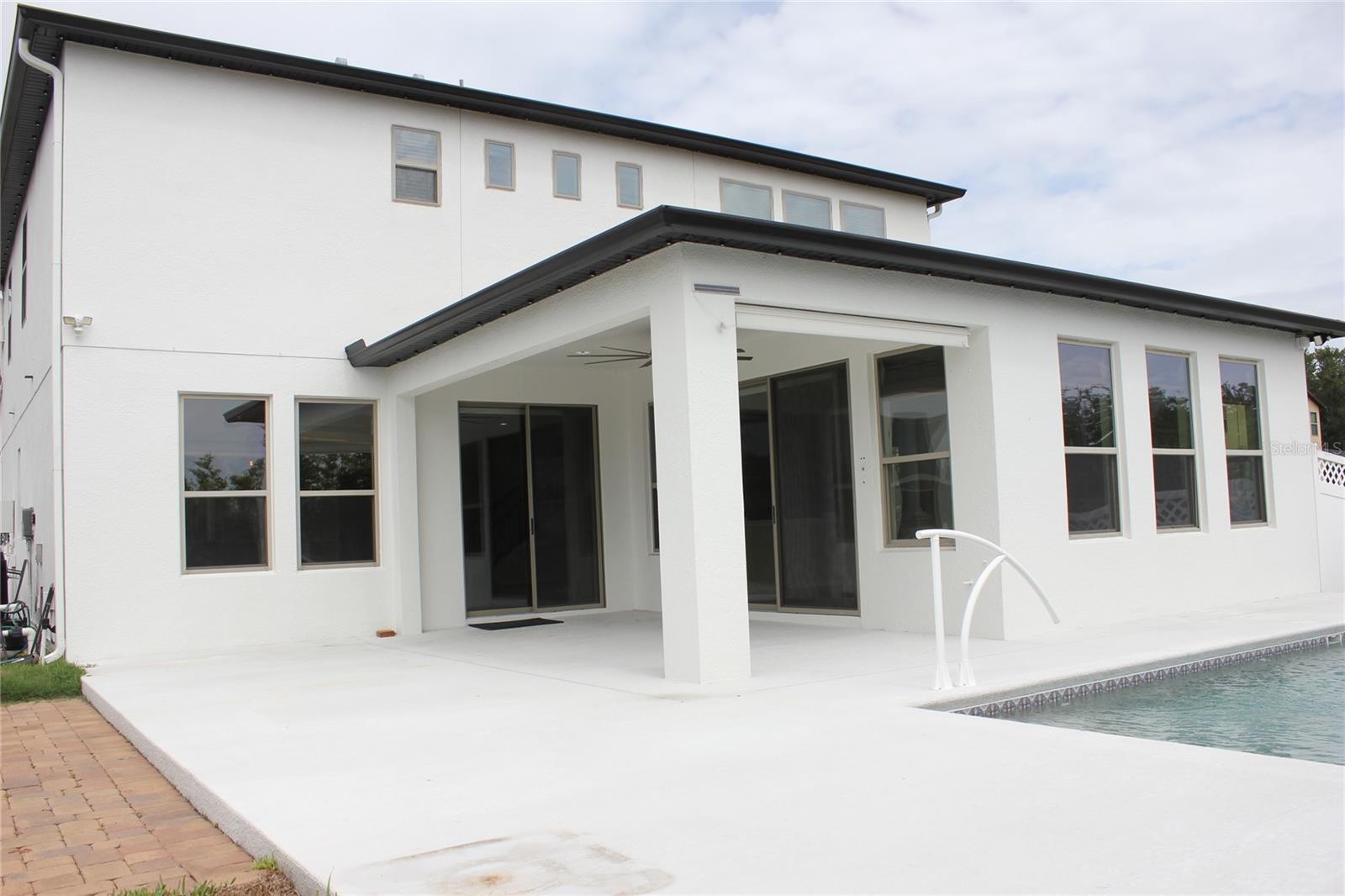 Listing photo 2 for 4203 Caplock St