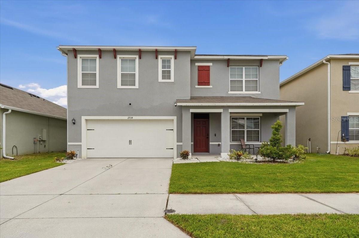 Listing photo 1 for 2934 Long Pond Dr