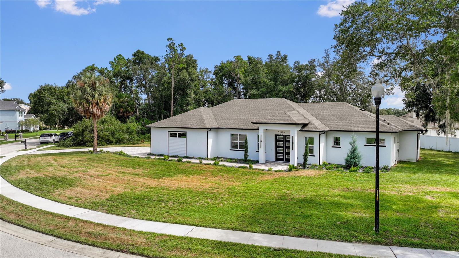 Listing photo 1 for 9531 Mid Summer Ln