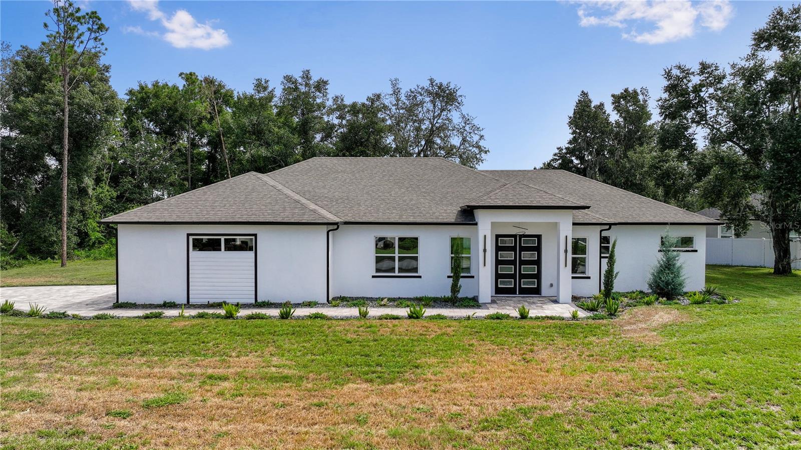 Listing photo 2 for 9531 Mid Summer Ln