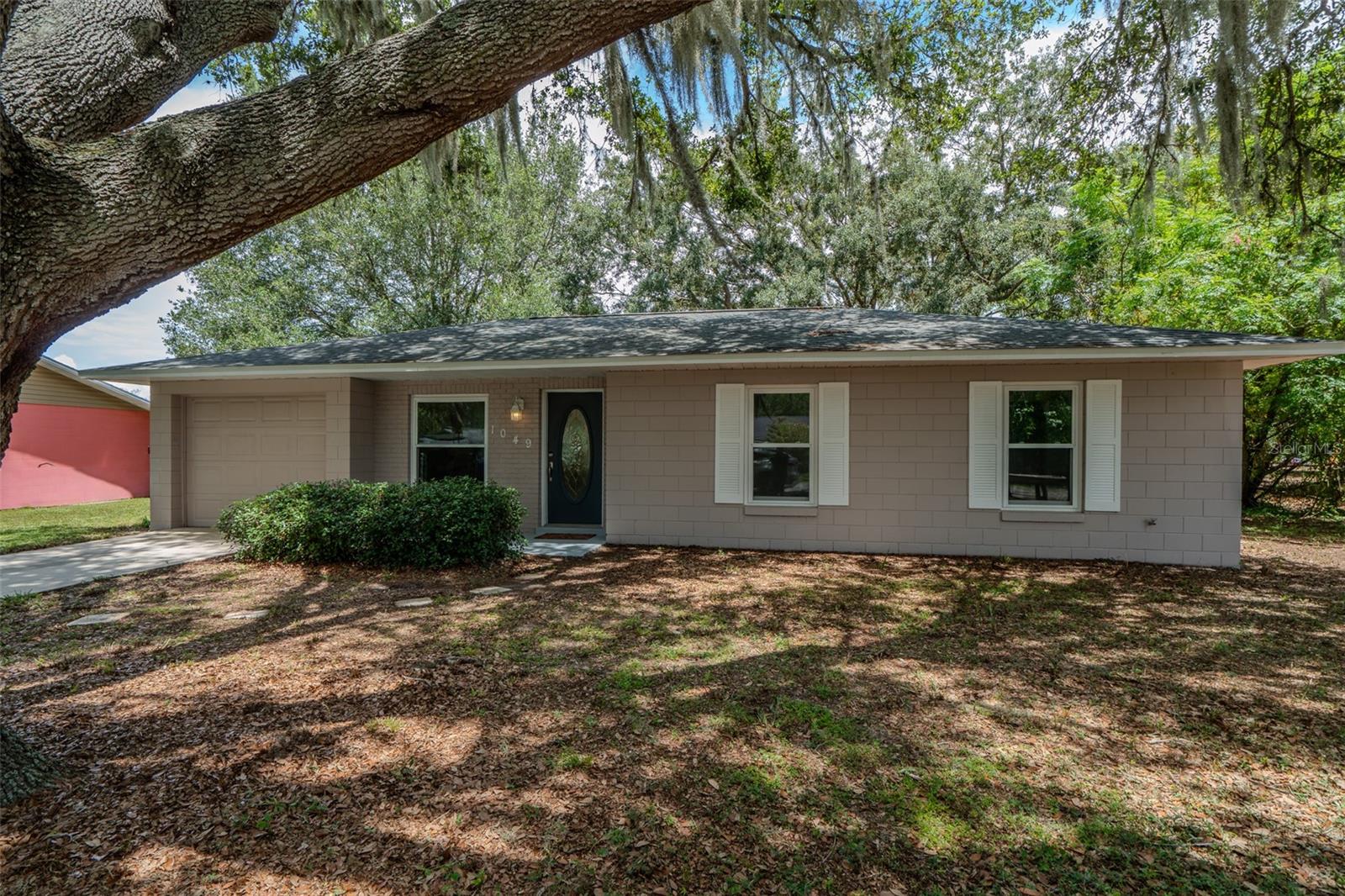 Listing photo 2 for 1049 Birch Blvd