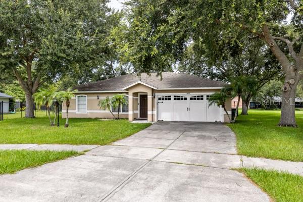 2472 PINE CHASE CIRCLE