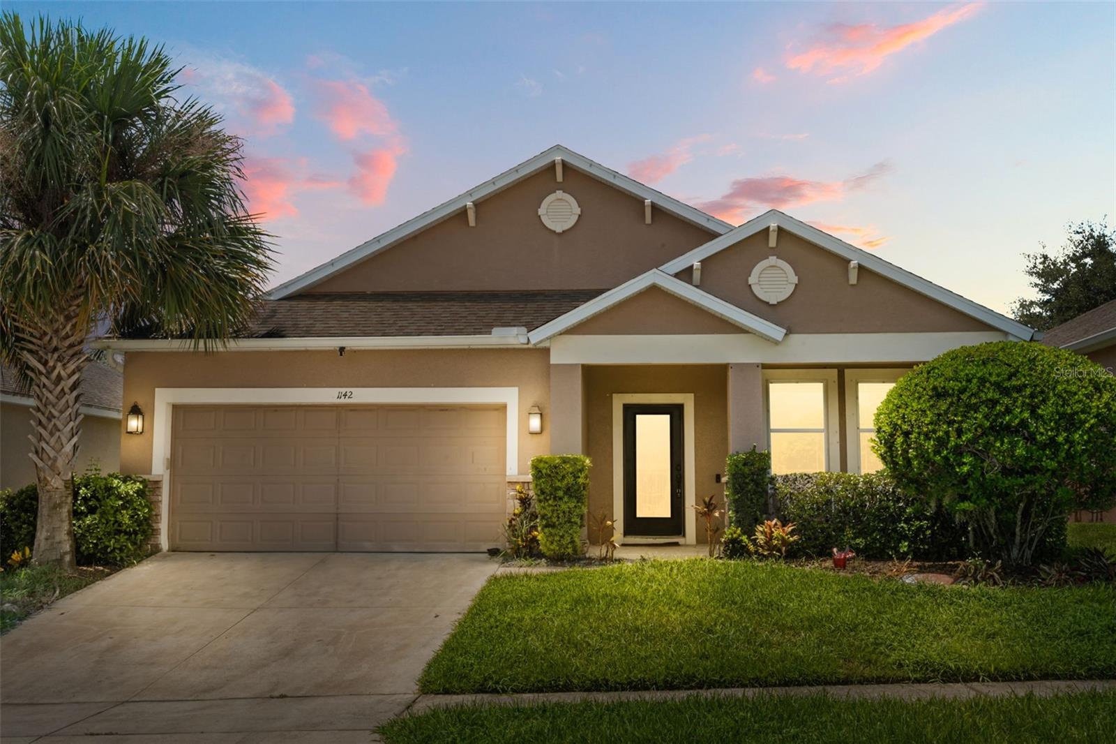 1142 GRAND HILLTOP DRIVE