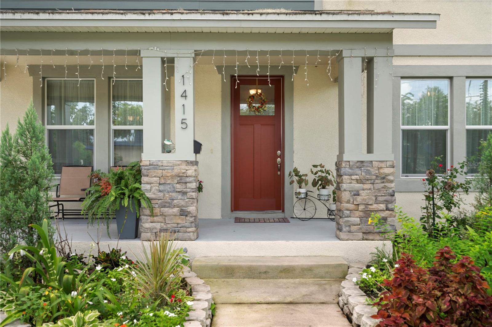Listing photo 2 for 1415 Crystal Lake Dr