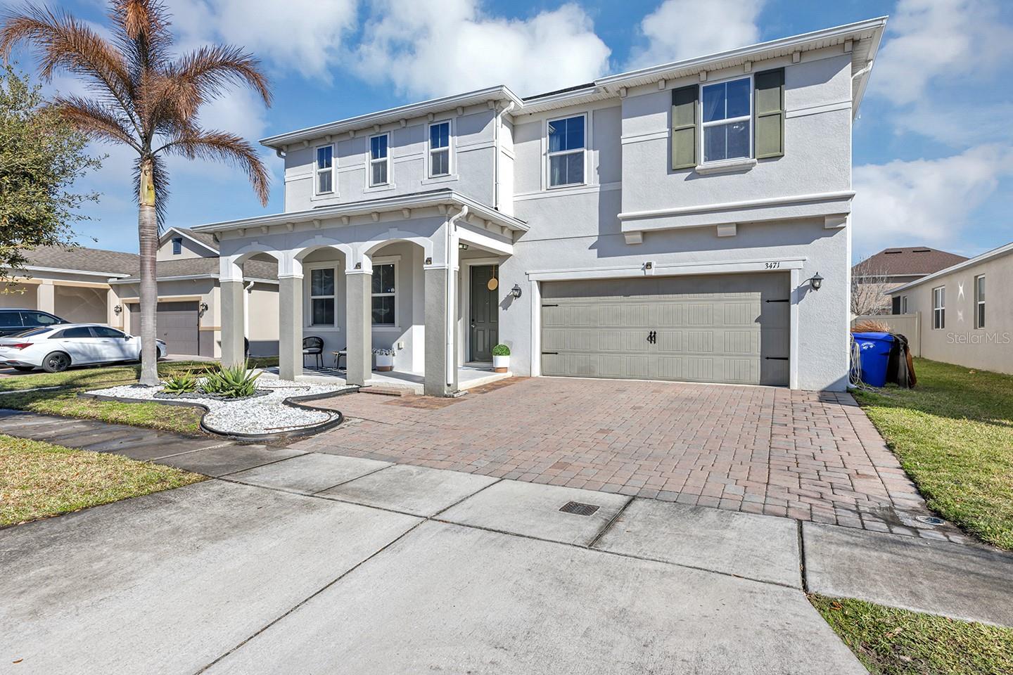 Listing photo 1 for 3471 Dovetail Ave