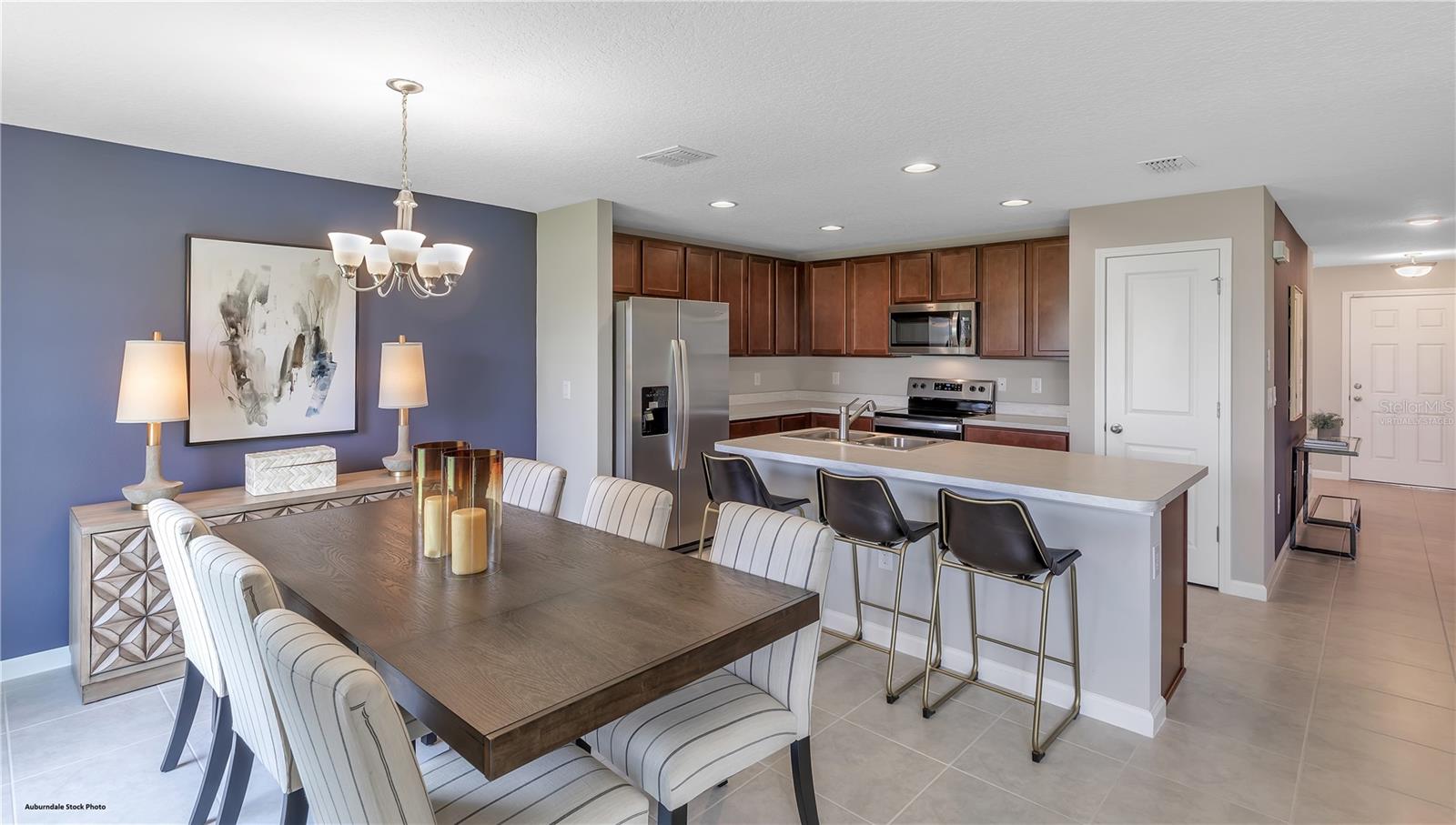 Listing photo 3 for 4121 Penelope Ave