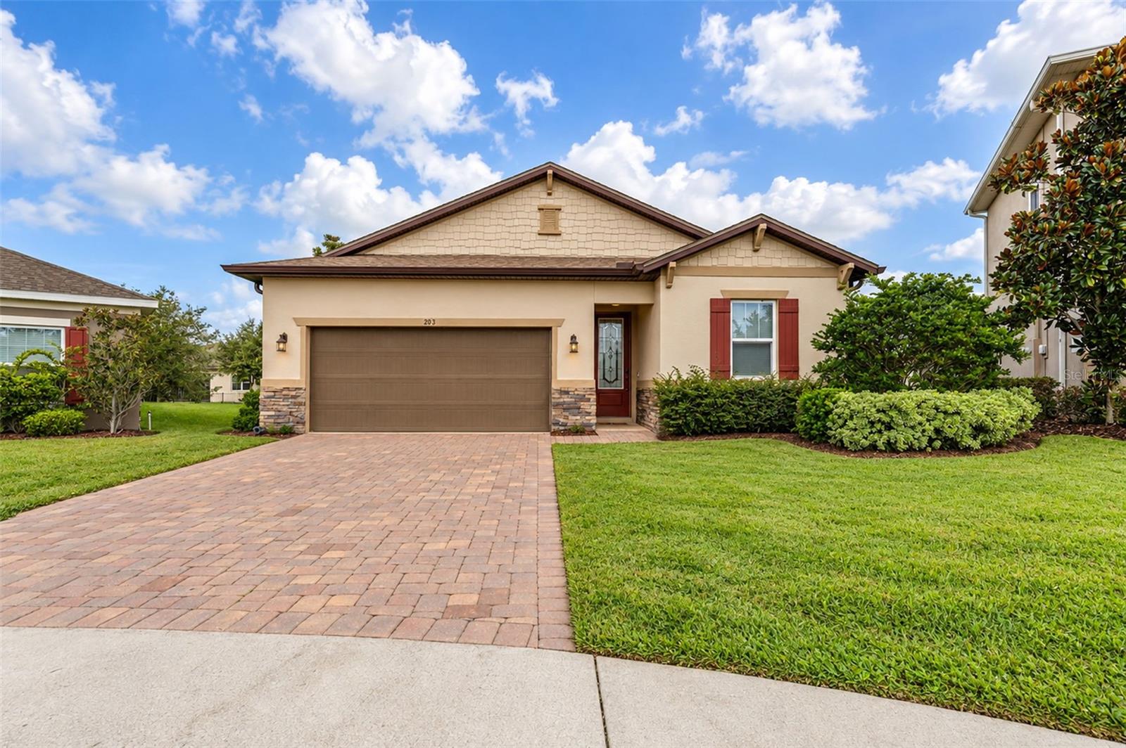 Listing photo 1 for 203 Sangmon Ct
