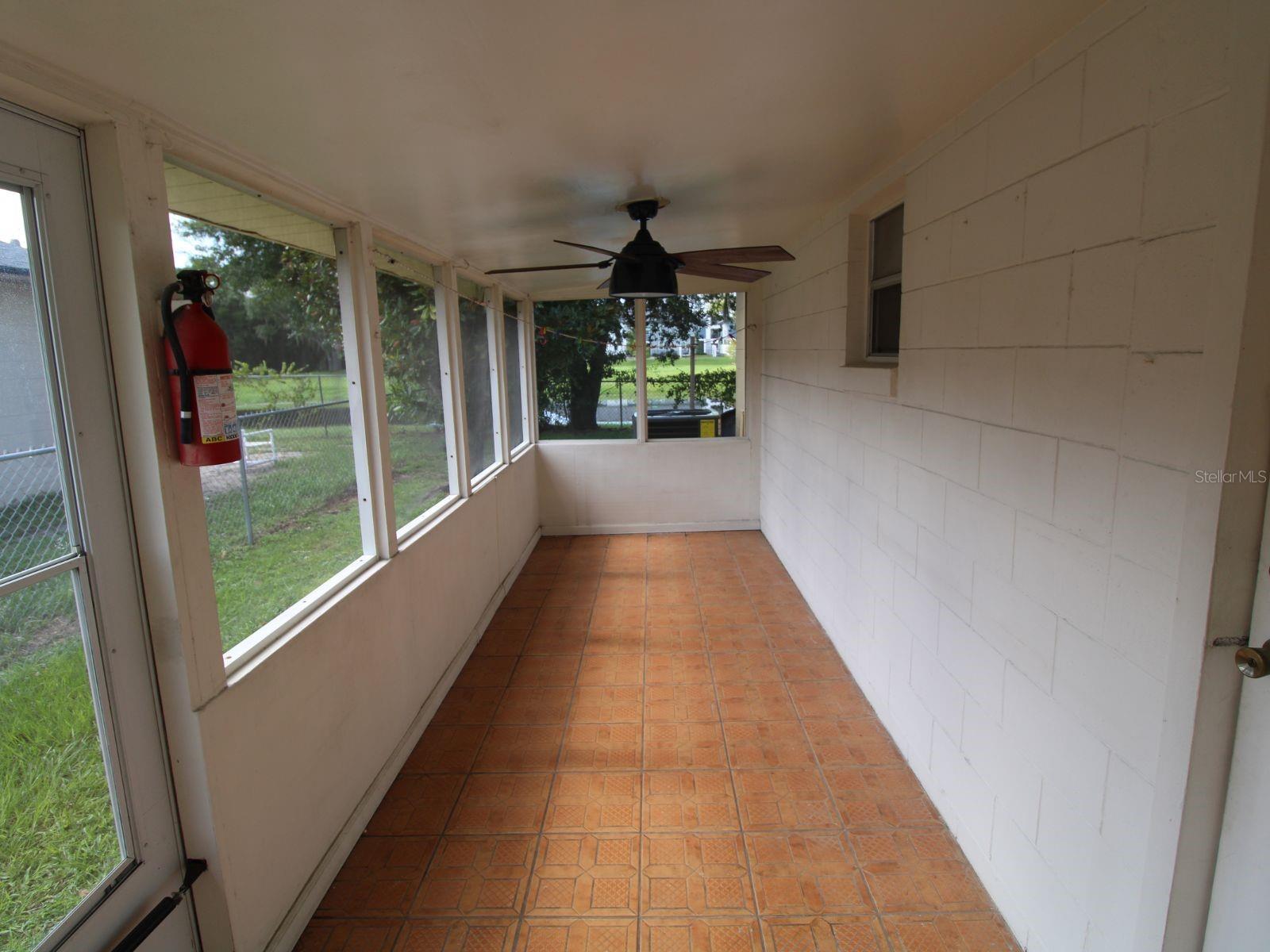 Photo 25