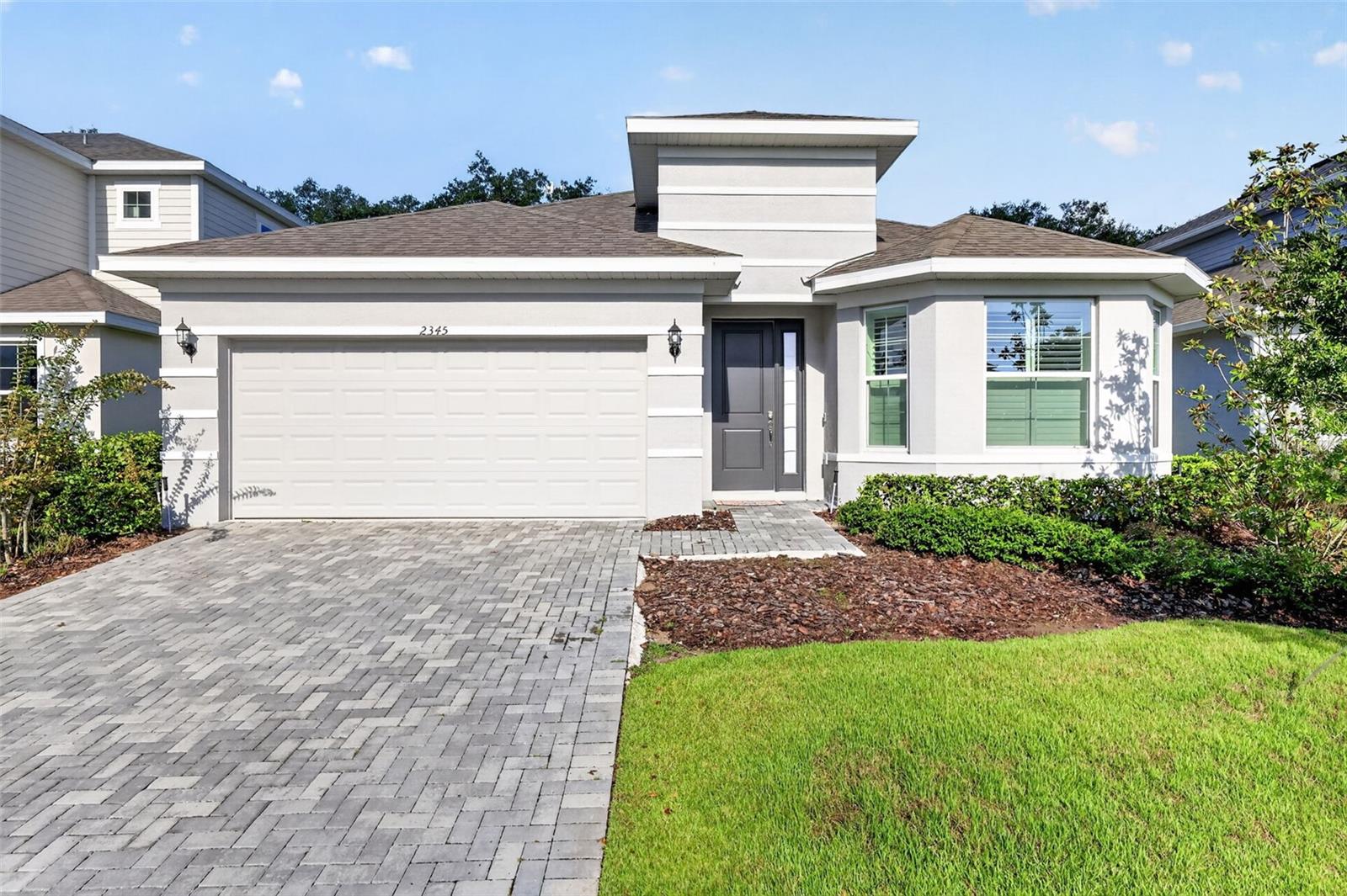 Listing photo 1 for 2345 Sirena Ln