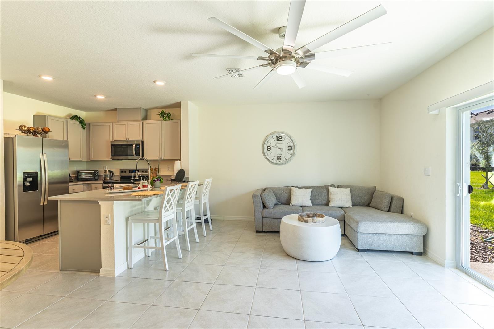 Listing photo 3 for 1776 Rock Elm Rd